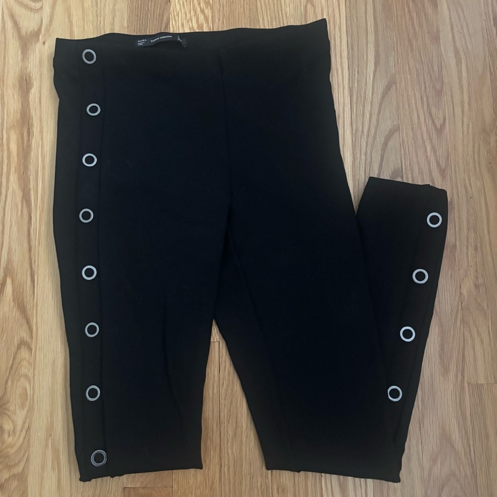 Zara Black Leggings w/Metal Side Rings, Size Medium